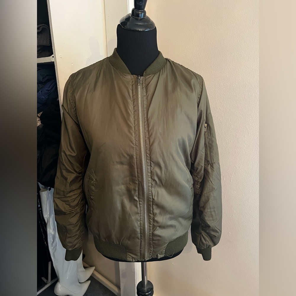 OLIVE GREEN BOMBER L